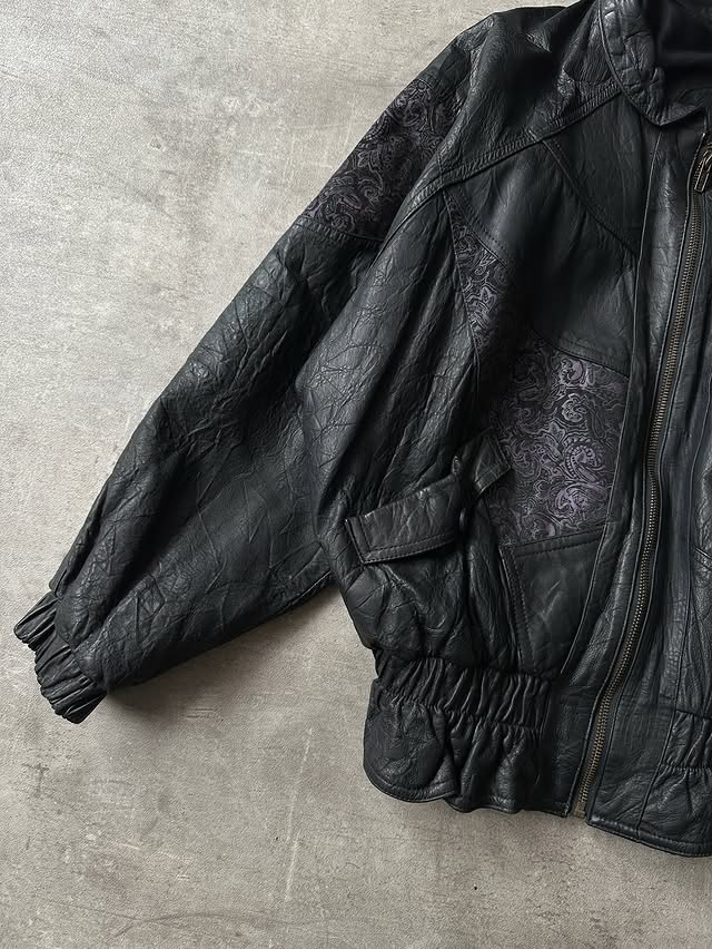 Vintage Bomber Jacket - Piel Grabado Bandana