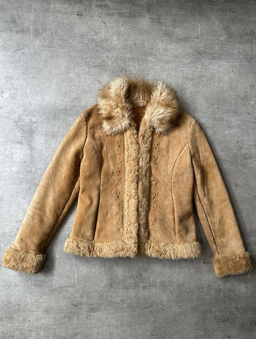 Chamarra de Gamuza Guess - Forro Sherpa