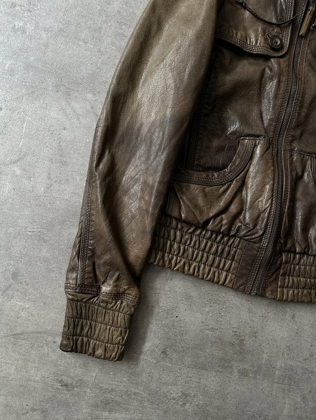 Hooded Leather Jacket - Acabado Brillante