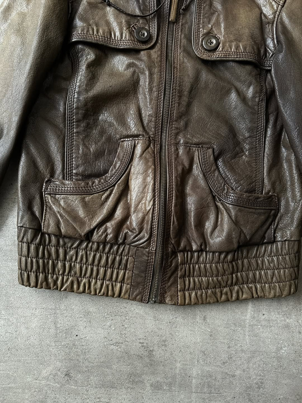 Hooded Leather Jacket - Acabado Brillante