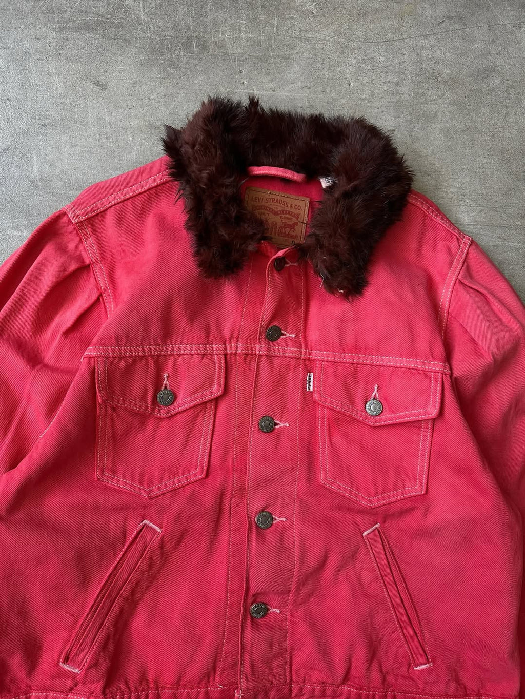 Custom Levi's Trucker Jacket - Intervenida
