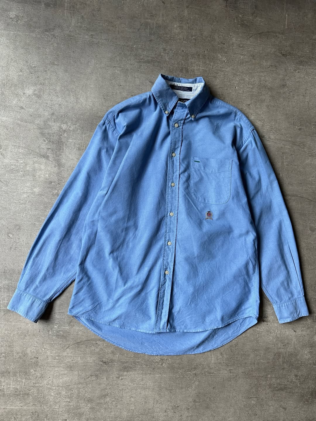Vintage Crest Logo Shirt - Tommy Hilfiger