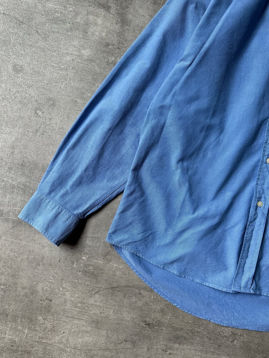Vintage Crest Logo Shirt - Tommy Hilfiger