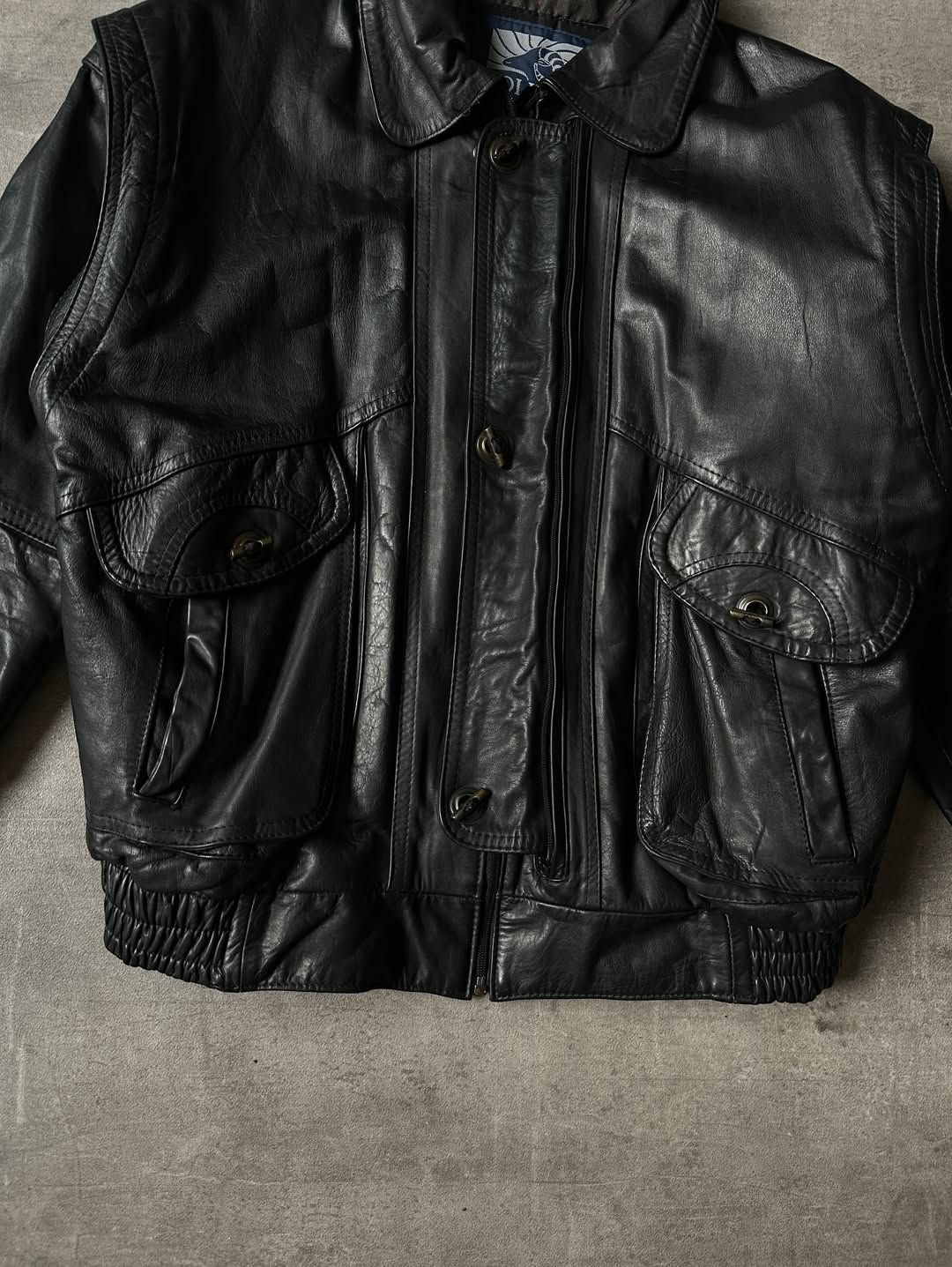 Leather Jacket - Yolifam (Hecho en México)