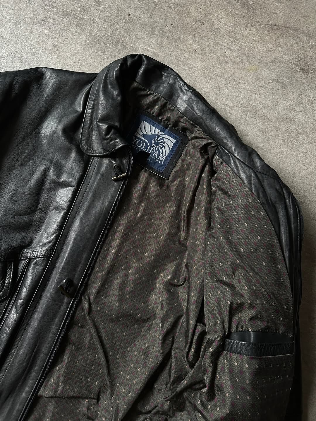 Leather Jacket - Yolifam (Hecho en México)